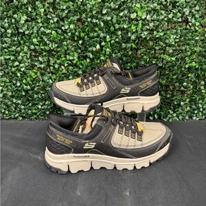 Skechers Slip-ins: Summits AT - M9